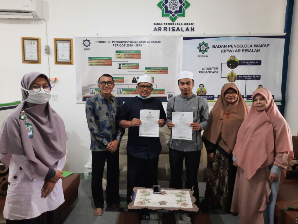 Teken MoU, BPW Ar Risalah Bangun Masjid dan Kelas di SMP IT Iqra' Kota Solok